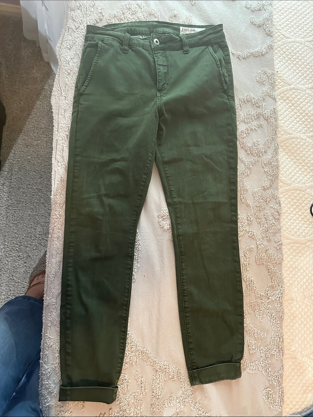 Women’s Olive Green Cropped Pistola Pants